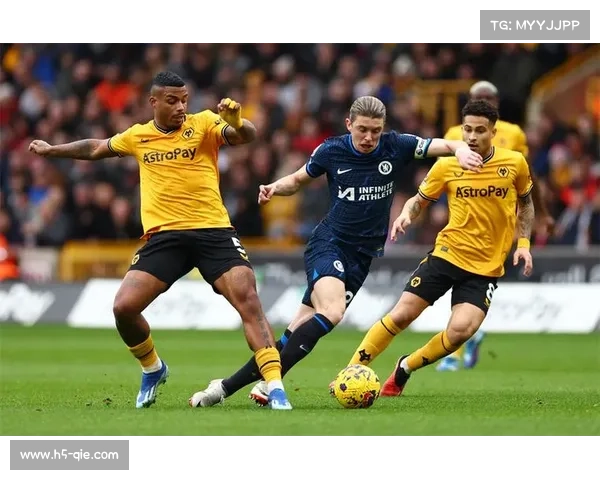 狼队主场优势显著,联赛杯对阵切尔西有望提振保级信心 狼队主场优势显著,联赛杯对阵切尔西有望提振保级信心