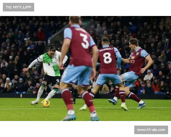 英超利物浦1-1伯恩利遭遇四连平，全场狂轰32脚射门难改平局